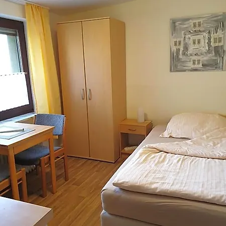 Wohnen Hotell 3*