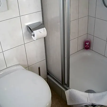 Wohnen Hotell 3*