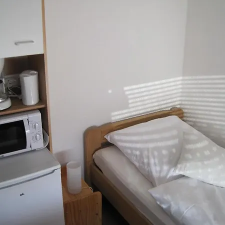 Wohnen Hotell 3*